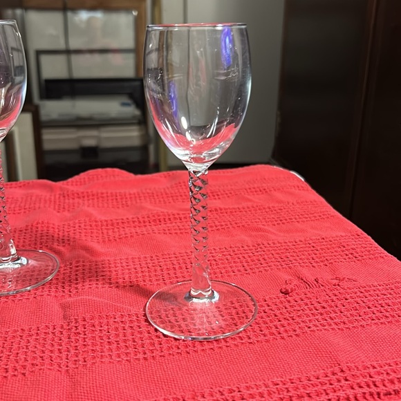 Nice drinking glasses - Picture 4 of 4